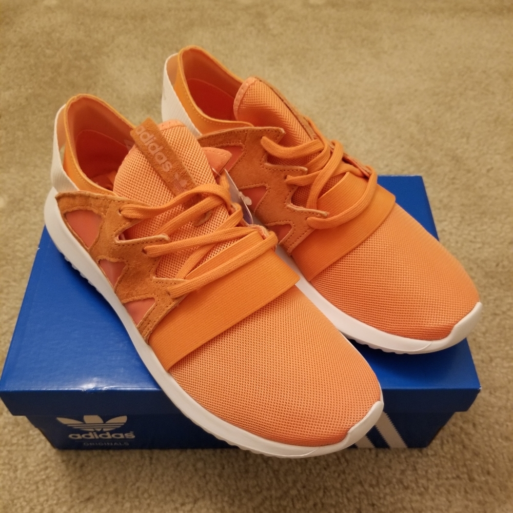 Adidas Tubular Viral women size 7 brand new with